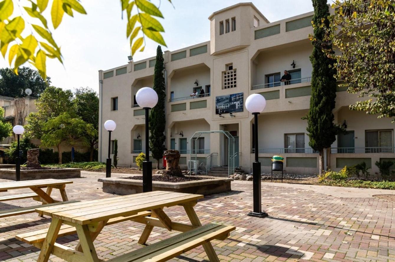 Degania Bet Kibbutz Country Lodging 호텔 키네레트 외부 사진